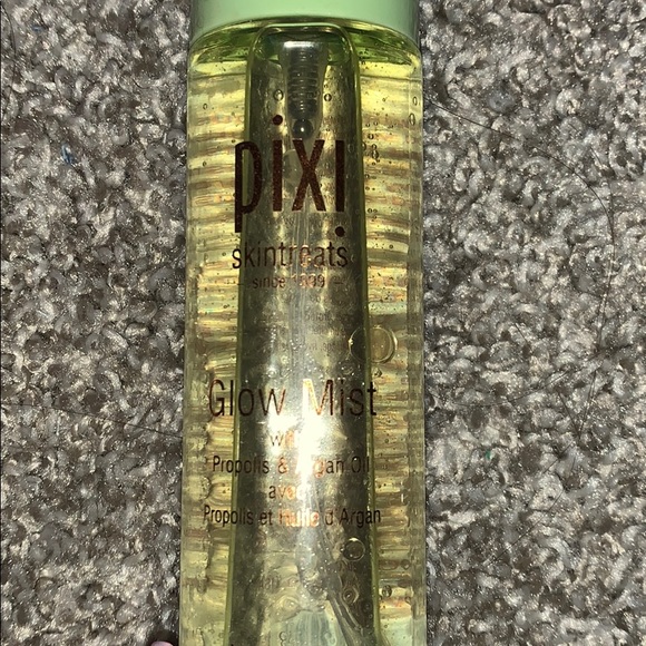 Makeup bundle - Picture 2 of 6